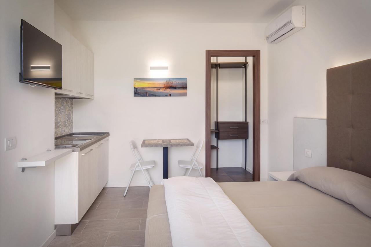 Villa Aurora-Holiday Home Apt 1 Bardolino Bagian luar foto